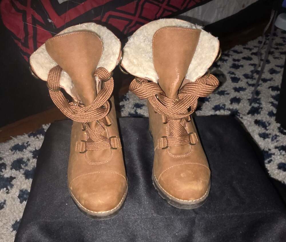 Universal Thread Brown Tan Lace Up Wedge Boots With Faux Fur Lining Size 6W